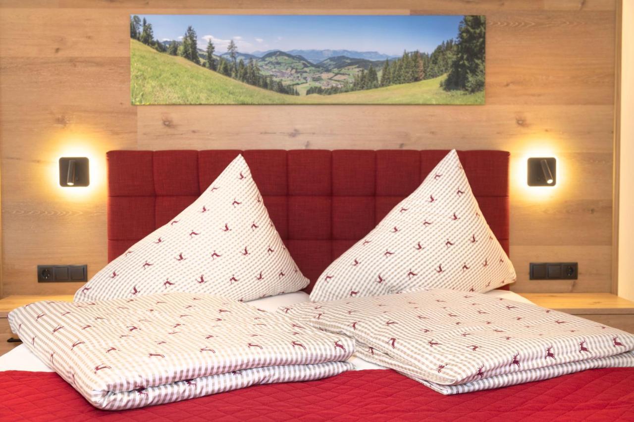 Hotel Schneeberger Niederau Exteriör bild