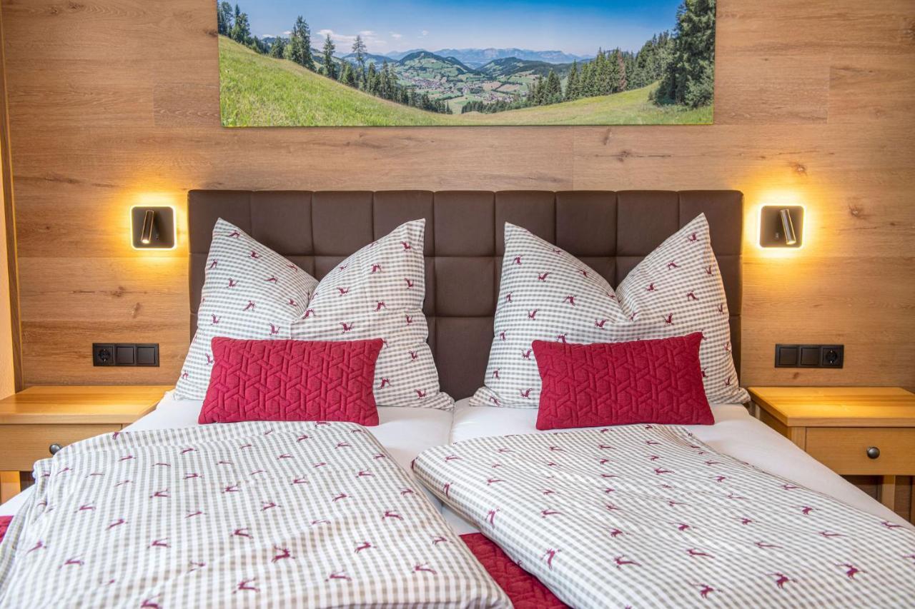 Hotel Schneeberger Niederau Exteriör bild