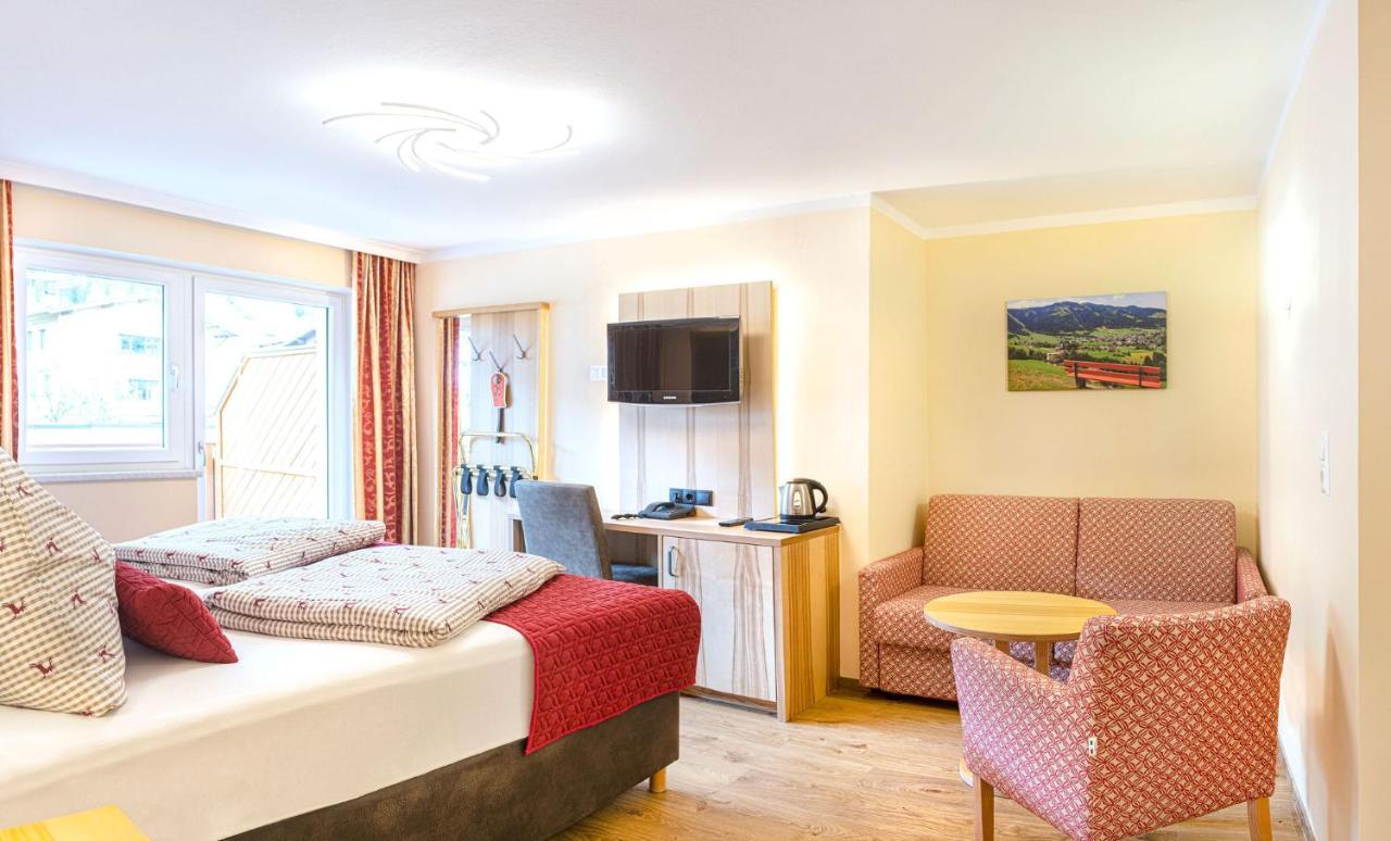 Hotel Schneeberger Niederau Exteriör bild
