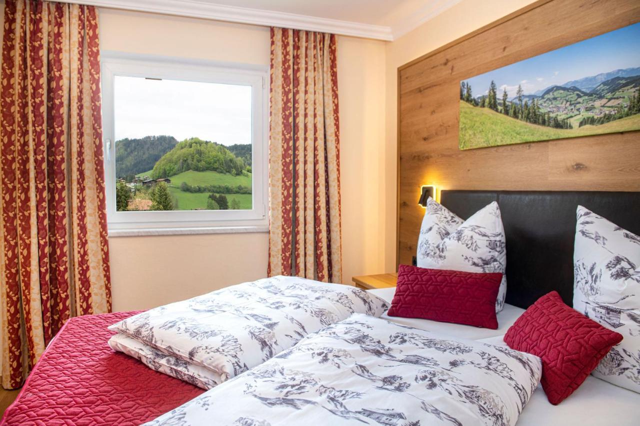 Hotel Schneeberger Niederau Exteriör bild