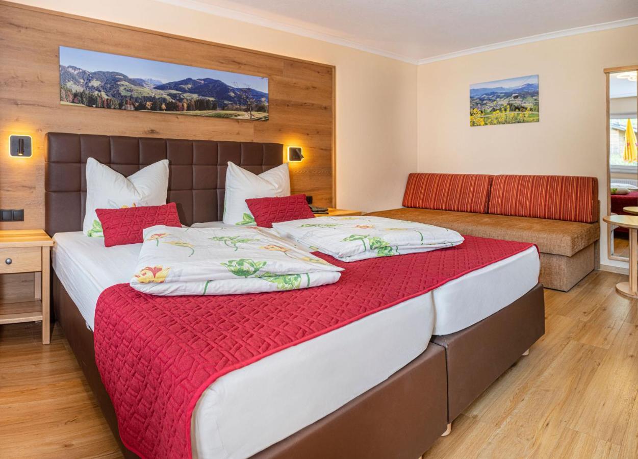 Hotel Schneeberger Niederau Exteriör bild
